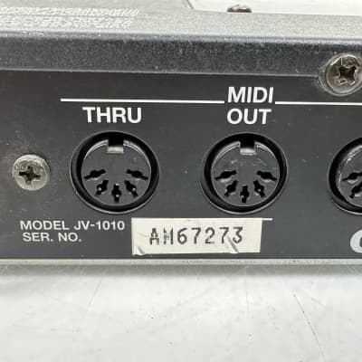 Roland JV-1010 64-Voice Synthesizer Module | Reverb