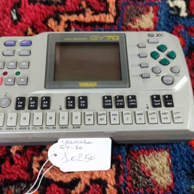 Yamaha QY70 Sequencer