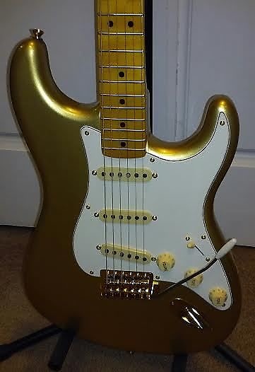 Squier classic vibe 60th anniversary stratocaster aztec discount gold
