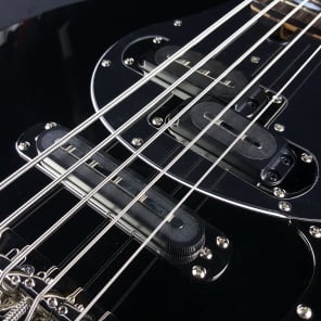 Yamaha BB2025X 5 String Bass Black, with Hard Shell Case image 9