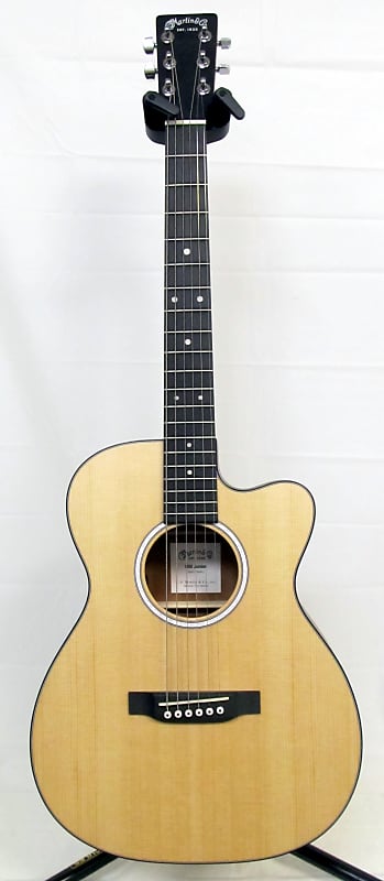 Martin JUNIOR 000CJr-10E エレアコ Amazon.com: Martin Guitar 000CJr-10E Junior Cutaway Electric