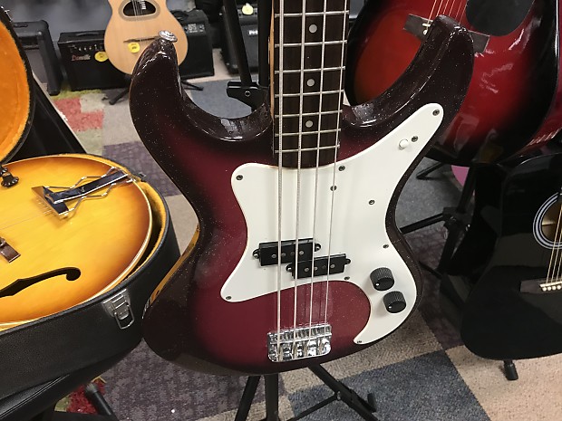 Danelectro outlet rumor bass