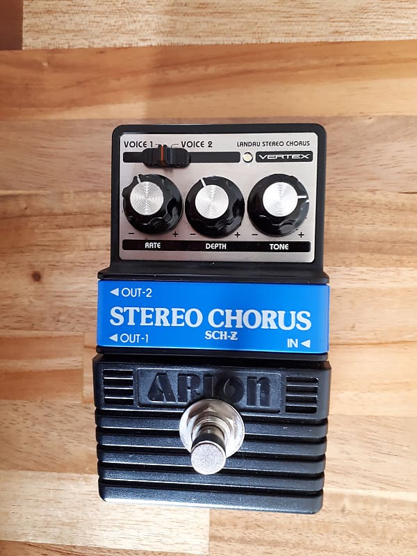 Vertex Landau stereo chorus with box & manual | Reverb