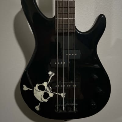 Squier MB-4 Modern Bass 2002 - 2010 - Skull and Crossbones for sale