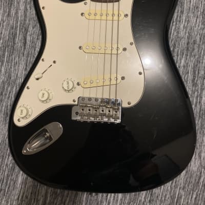 Left Handed 1985 Fender Stratocaster E Serial ST-362 Fugigen image 2