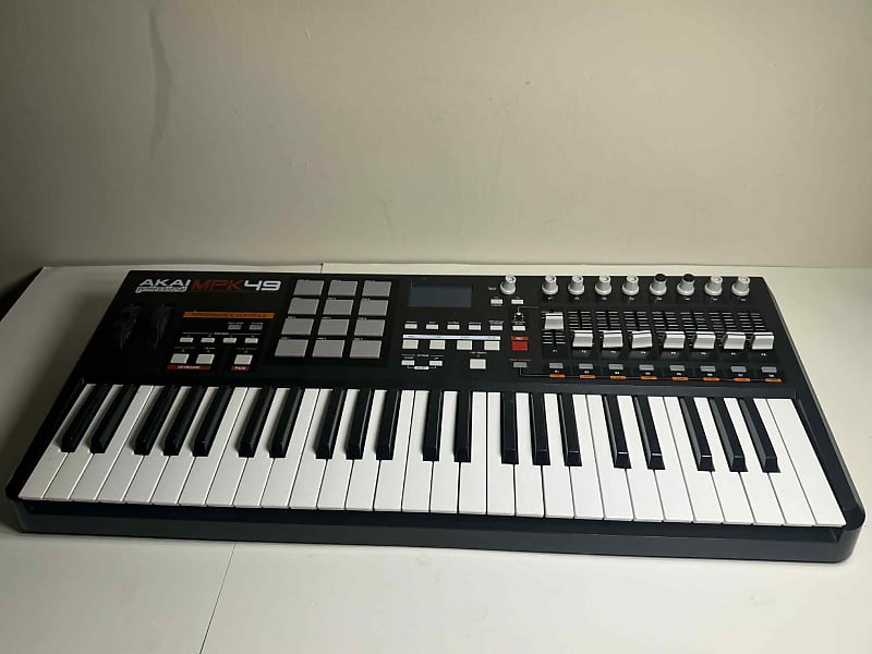 AKAI MPK49 MIDIキーボード 703034000000000-00-600x600.jpg