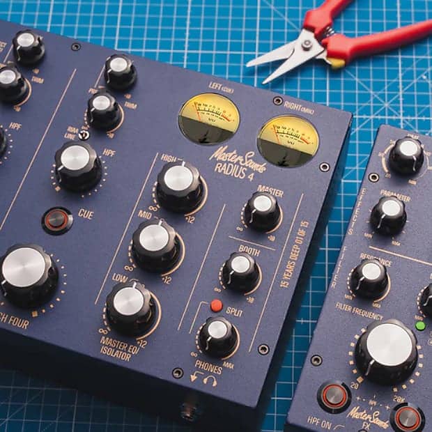 MasterSounds Radius 2 DJ Mixer + FX Unit 2023 - Blue | Reverb