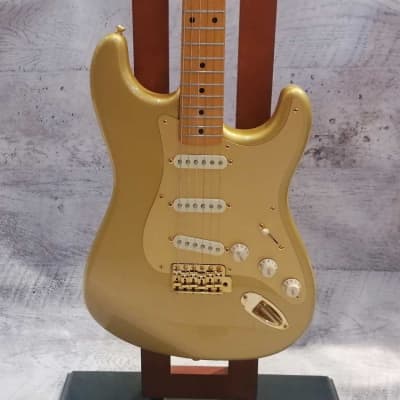 Fender 50th Anniversary Golden Stratocaster 2004 (Usado) for sale