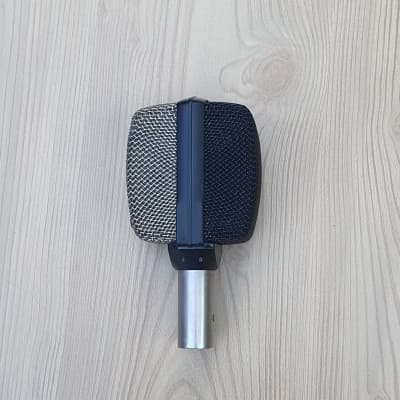 05 AKG D12 ビンテージ AKG D12 (Modded with Beyerdynamic M380 Capsule) – Cole Picks