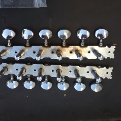 Vintage 1966 Guild 12 string Guitar Tuners w/all ferrules