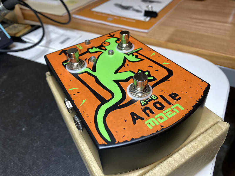 Moen Anole