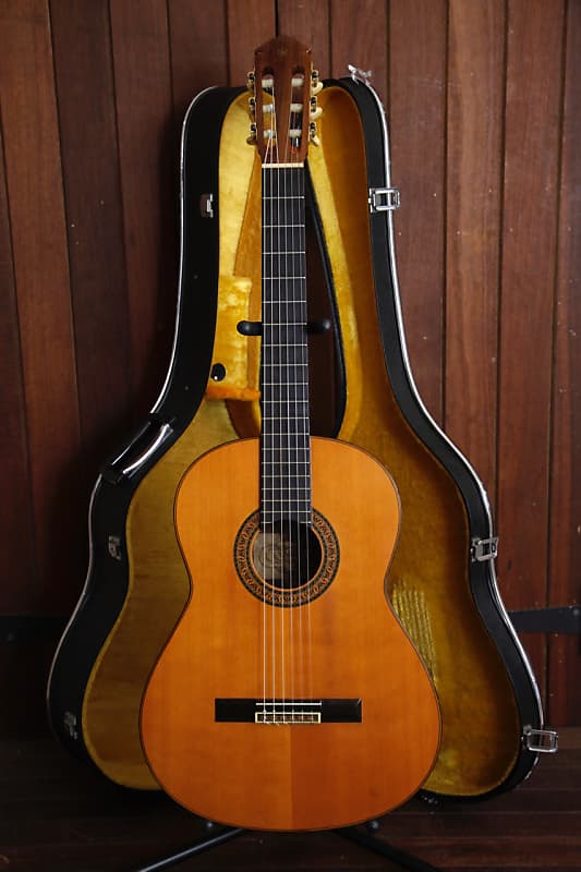 Yamaha GC-3D Classical Guitar 1977 Pre-Owned | Reverb Brazil