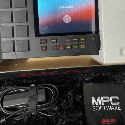 Akai MPC Live Standalone Sampler / Sequencer 2017 - 2020 - Black image 4