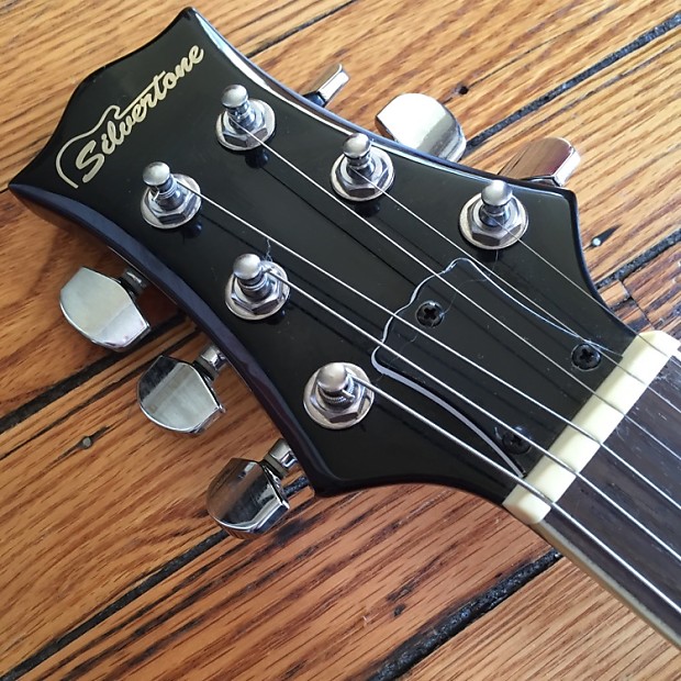 Silvertone ssl3 store electric guitar