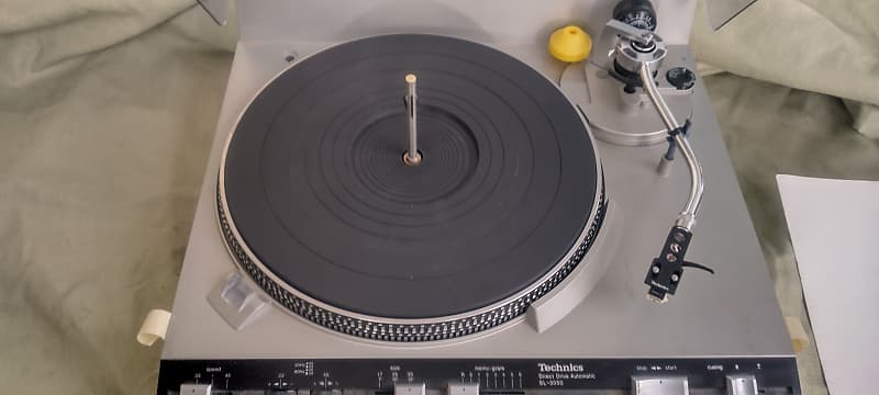 Technics SL-3350  			