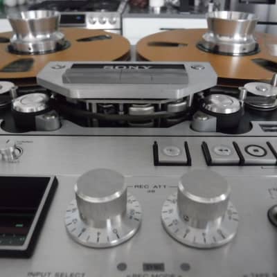 Akai GX-747 black dbx 10.5 auto reverse reel to reel tape deck. SERVICED!