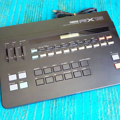 Yamaha RX15 Digital Rhythm Programmer / Drum Machine - I077