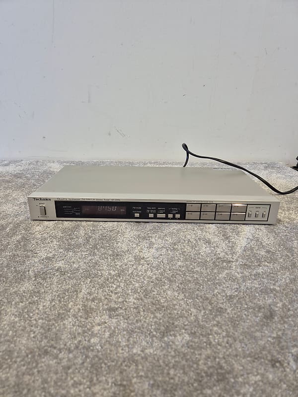 Technics ST-Z55L Quartz Synthesizer FM/MW/LW Stereo Tuner w/ Original Box – Very Good  			