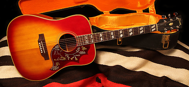 1969 Gibson Hummingbird