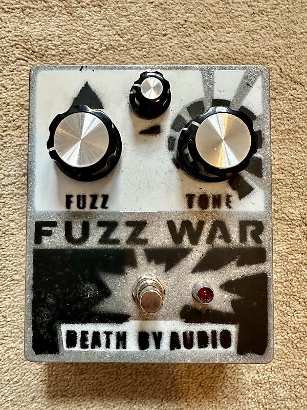 Death By Audio Fuzz War