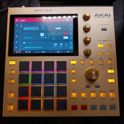 Akai MPC One Standalone MIDI Sequencer Gold Edition 2020 - Present - Gold image 4