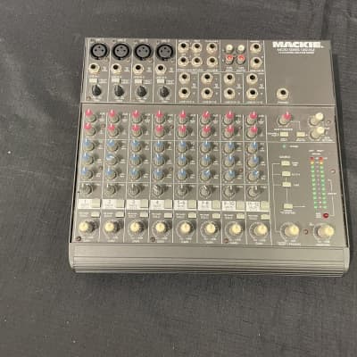 Mackie Micro Series 1202-VLZ 12-Channel Mic / Line Mixer