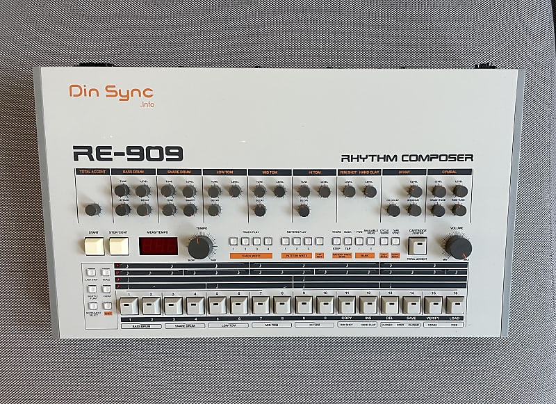 Dinsync RE909 (Roland TR909 Clone) Reverb