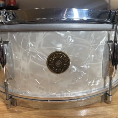 Gretsch Dixieland Separte Tension snare drum 1962 - White Pearl image 7