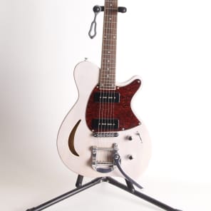 Aria M-48V M series エレキギター
