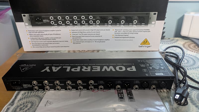 Headphone Amp Behringer Powerplay HA6000 6-Channel Headphone