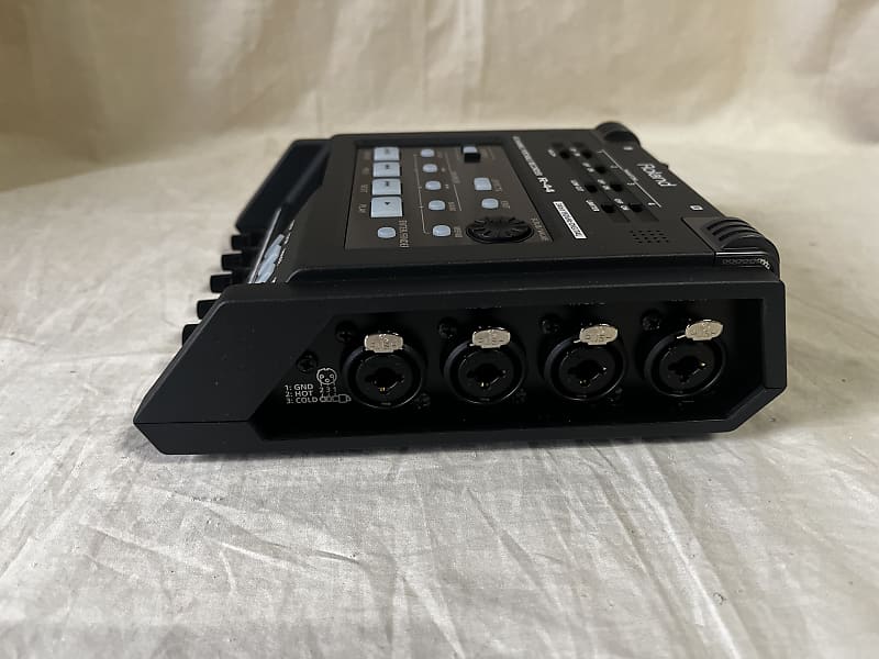Edirol Roland R-44 Solid-State Four-Channel Portable Field