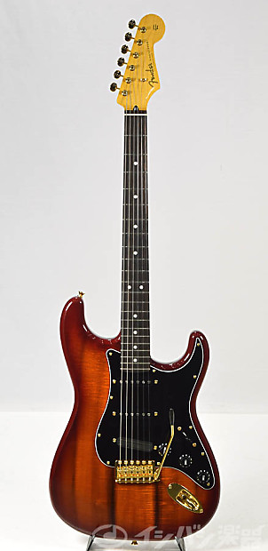 Fender Japan ST62G Ash Koa Sunburst