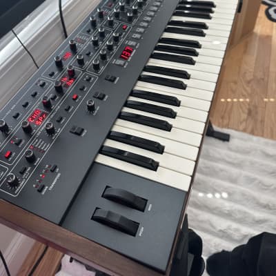 Sequential Prophet-6 49-Key 6-Voice Polyphonic Synthesizer 2018 - 2020 - Black with Wood Sides