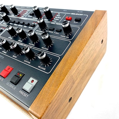 Dave Smith Instruments Sequential Circuits Prophet-6 Polyphonic Analog Synthesizer Desktop Module image 14