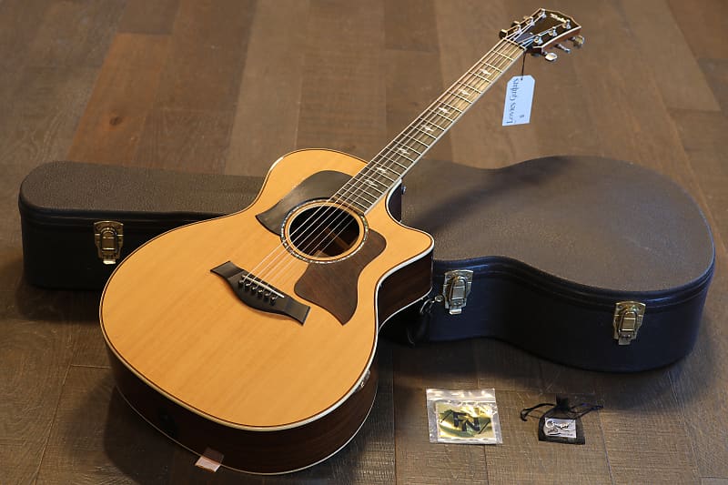 Taylor 814ce with ES2 Electronics | Reverb Canada