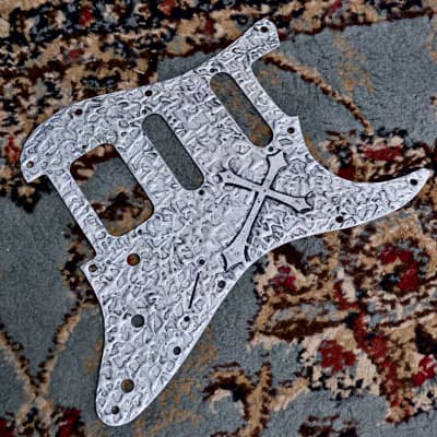 Q-Parts Strat-style 3D Cross Metal Pickguard - Silver for sale