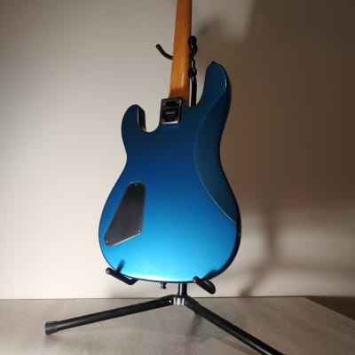 Charvel Model 2b bass MIJ 1986 - Electric blue image 7