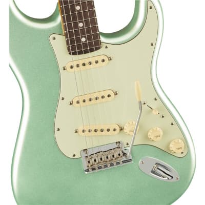 Fender American Professional II Stratocaster, Rosewood Fingerboard, Mystic Surf Green image 4