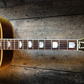 Immagine Gibson J200 Custom 1968 Sunburst - 9