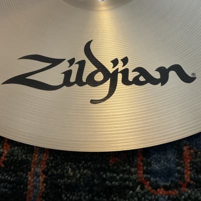 19" A Zildjian Medium Thin Crash image 4