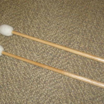 ONE pair new old stock Regal Tip 607SG, GOODMAN # 7 BRILLIANT STACCATO TIMPANI MALLETS - hard oval core covered with oval shaped cream-ish damper white felt, hard rock maple handles / shaft (includes packaging) image 8