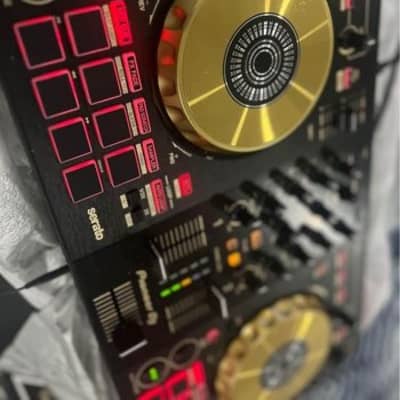 Pioneer DJ DDJ-SB3-N Limited-Edition Gold Serato DJ Controller