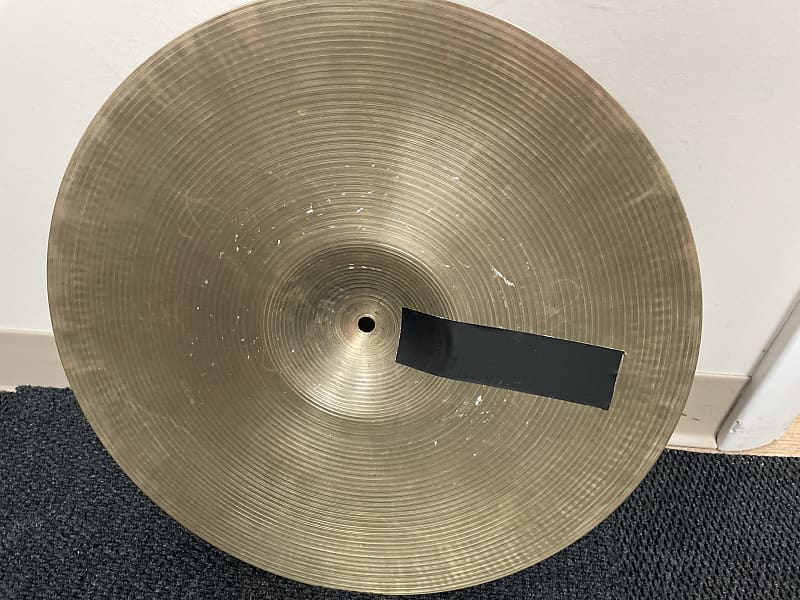 Zildjian 18” Marching Crash Cymbal 1970? Goldish Reverb