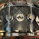 (MINT) DW Collectors Series Oak snare Drum 6.5x14” Grey Crystal