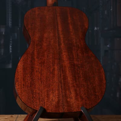 Martin 000-18 Acoustic Guitar with Hardshell Case image 8