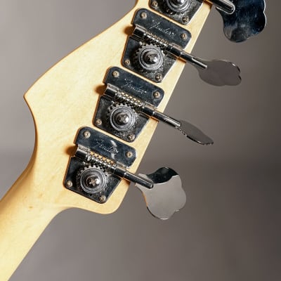 Fender American Vintage '75 Jazz Bass with Rosewood Fretboard 1999 - 3-Color Sunburst image 10