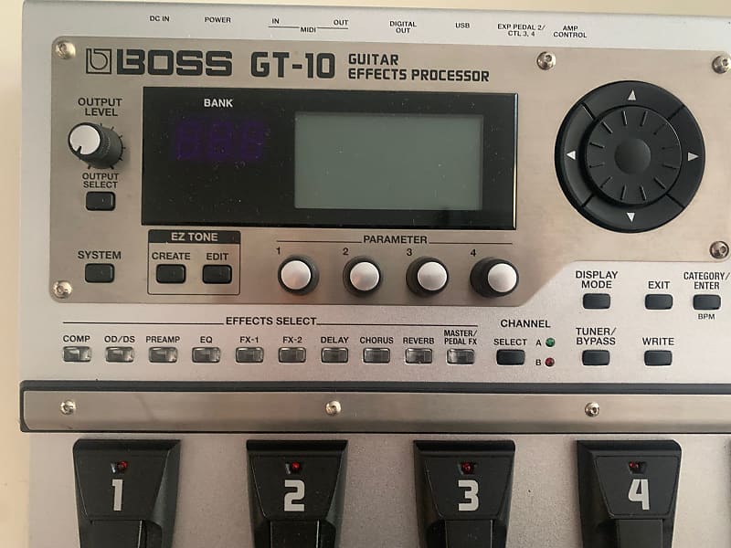 Boss GT-10