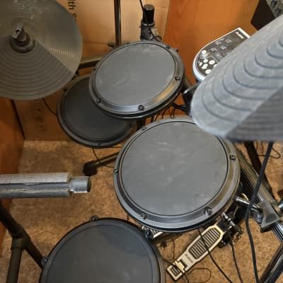 Alesis DM6 USB Electronic Drum Set 2010s - Black