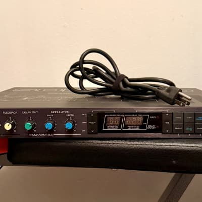 Roland SDE-2500 MIDI Digital Delay | Reverb