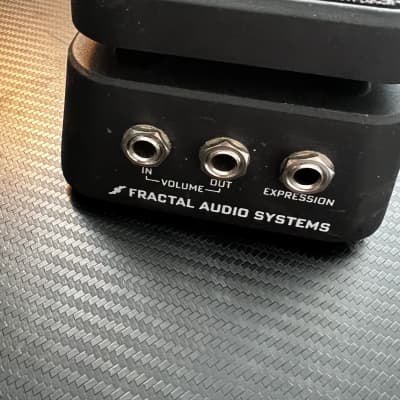 Fractal Audio EV-2 Compact Expression Volume in black | Reverb
